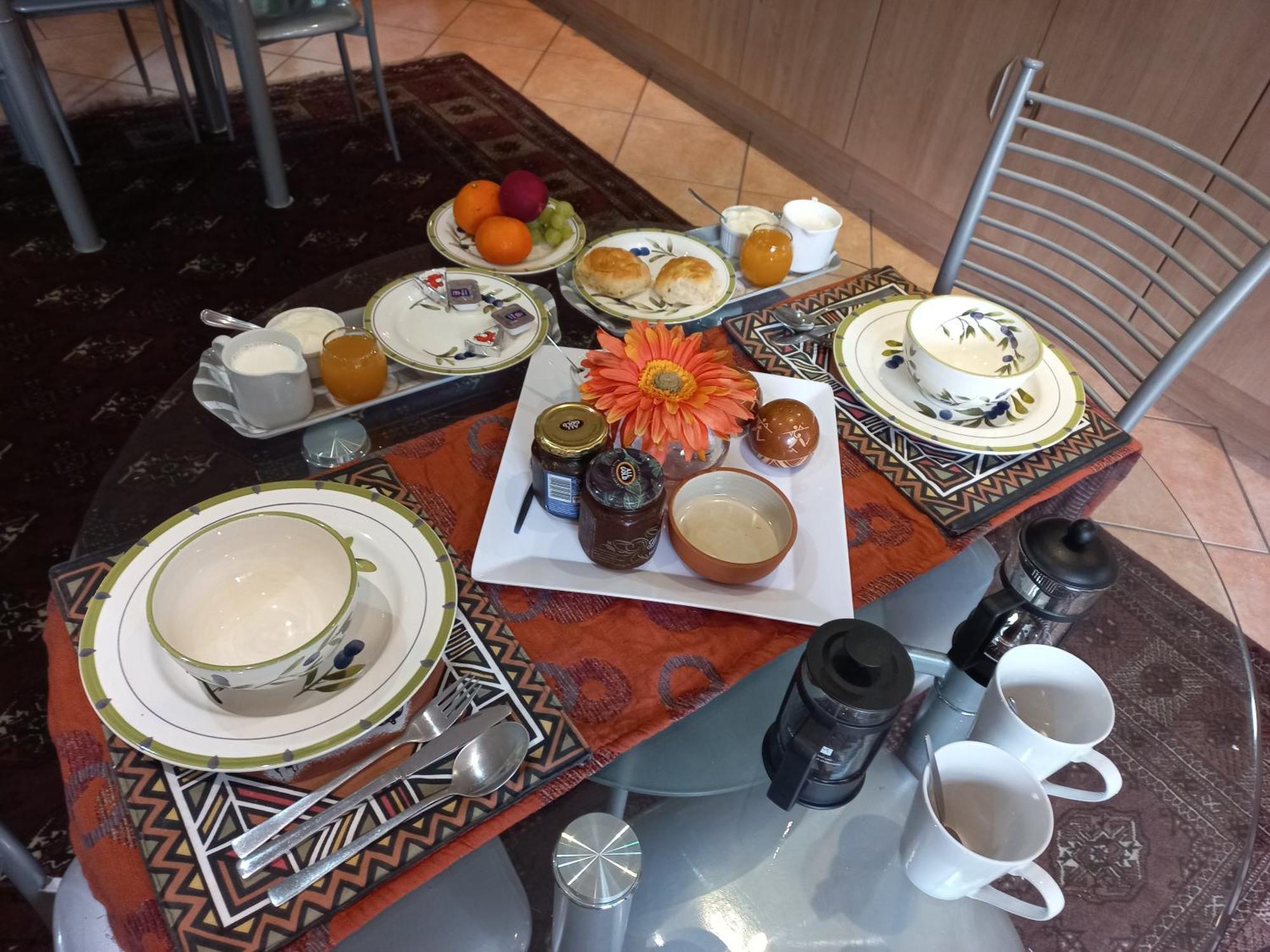 Cherry Tree Cottage B&B Linden Йоганнесбурґ Екстер'єр фото