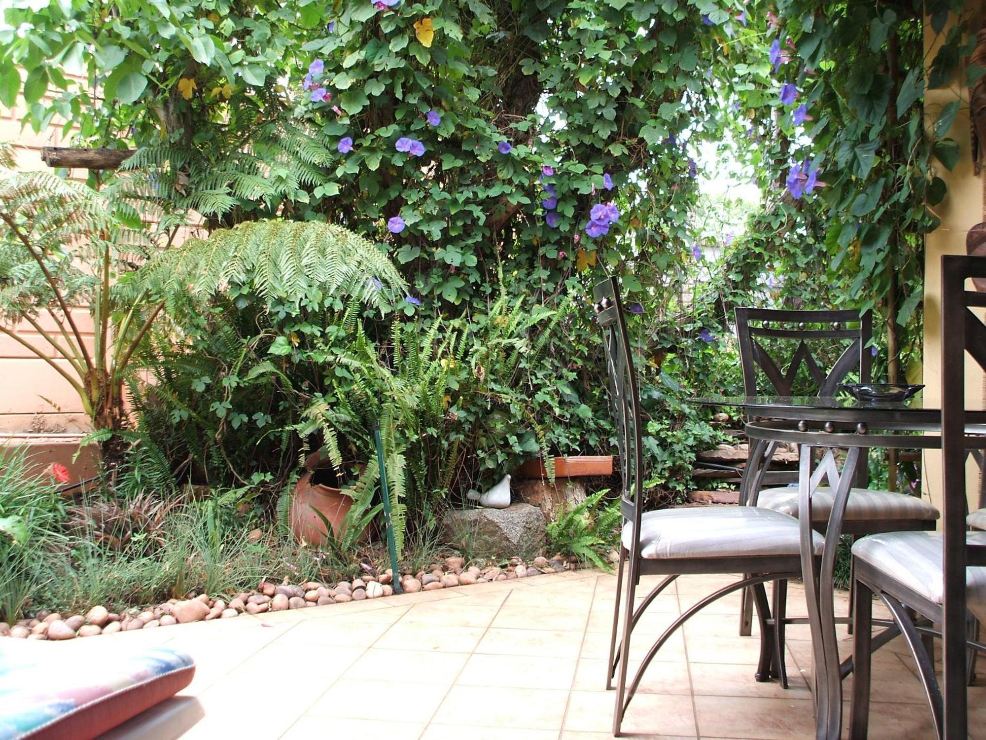 Cherry Tree Cottage B&B Linden Йоганнесбурґ Екстер'єр фото