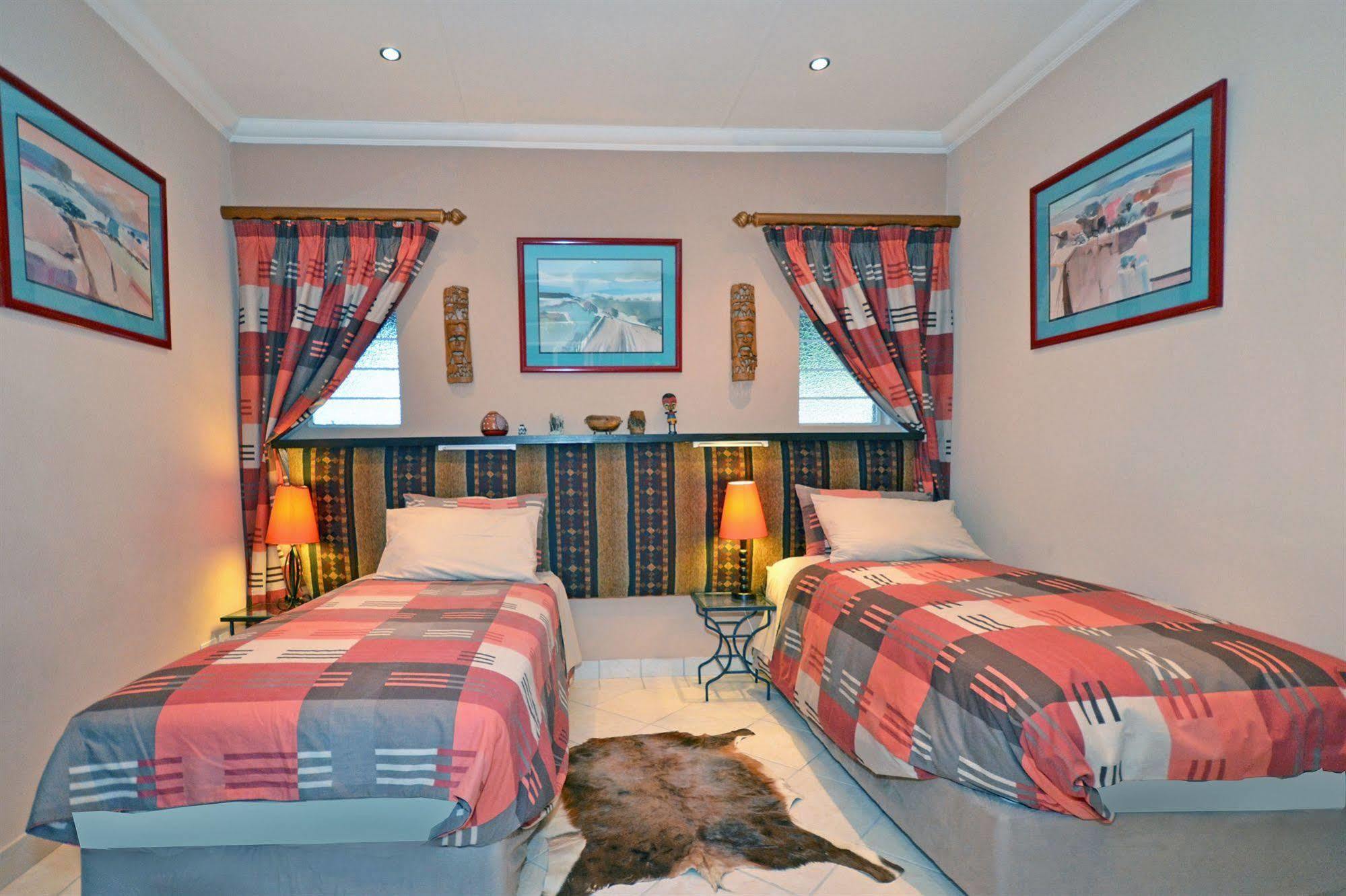 Cherry Tree Cottage B&B Linden Йоганнесбурґ Екстер'єр фото